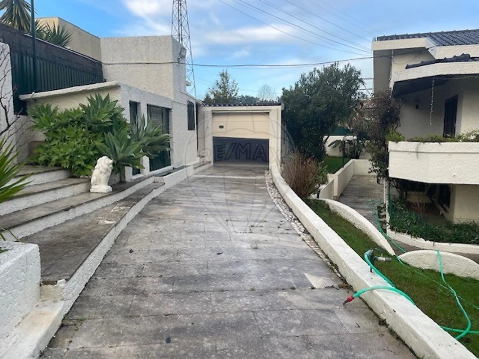 Moradia T3 para Venda em Sanguedo Foto 23
