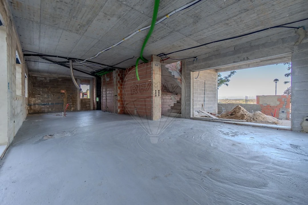 Moradia T4 para Venda em Sapataria Foto 30