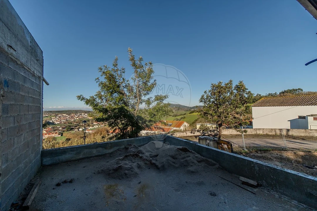 Moradia T4 para Venda em Sapataria Foto 23