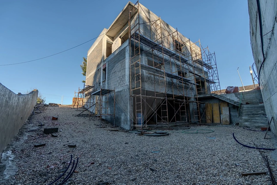 Moradia T4 para Venda em Sapataria Foto 21