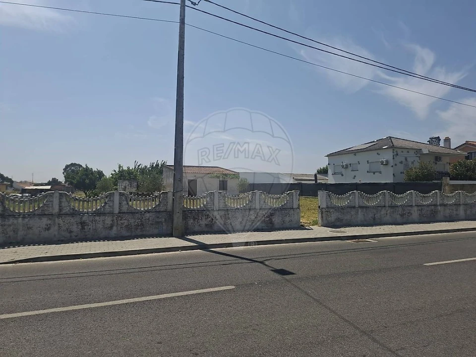 Terreno para Venda em Samora Correia Foto 2