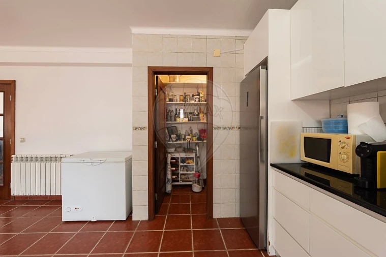 Moradia T4 para Venda em Rio Maior Foto 7