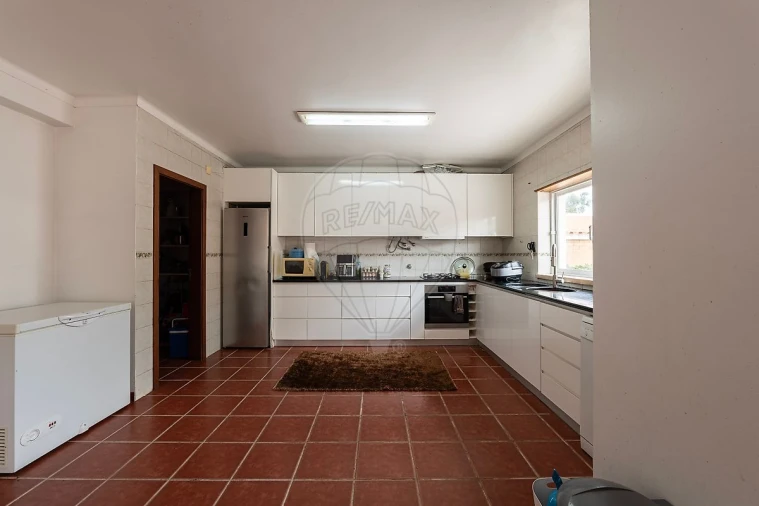 Moradia T4 para Venda em Rio Maior Foto 2