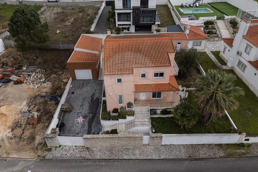 Moradia T4 para Venda em Rio Maior Foto 47