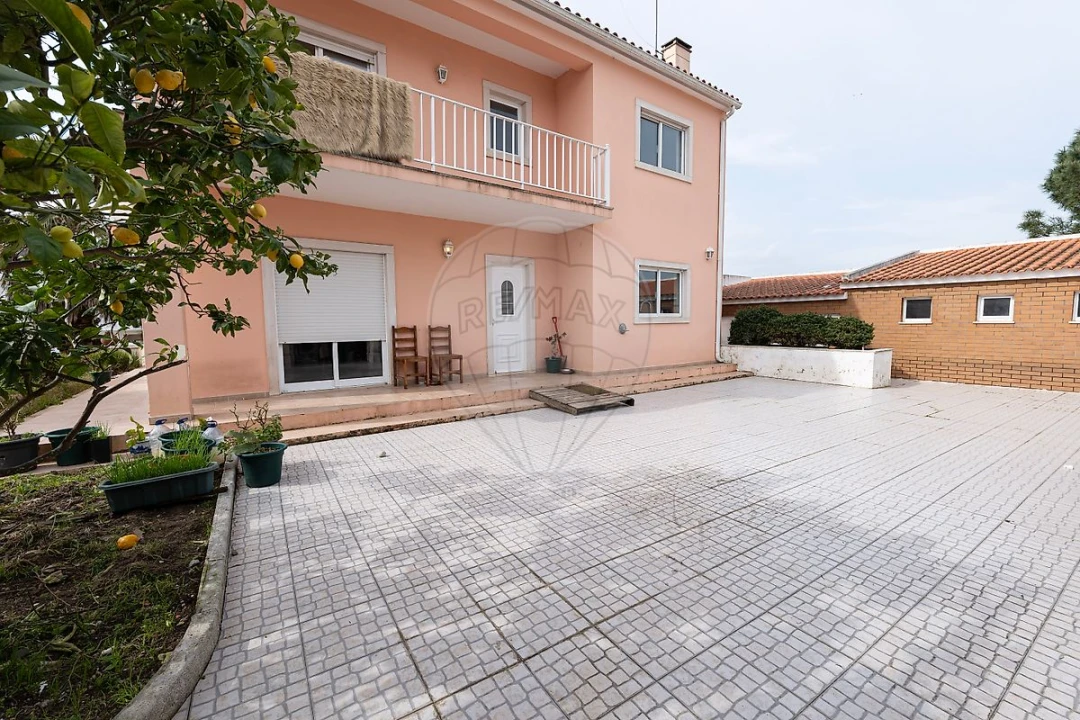 Moradia T4 para Venda em Rio Maior Foto 41