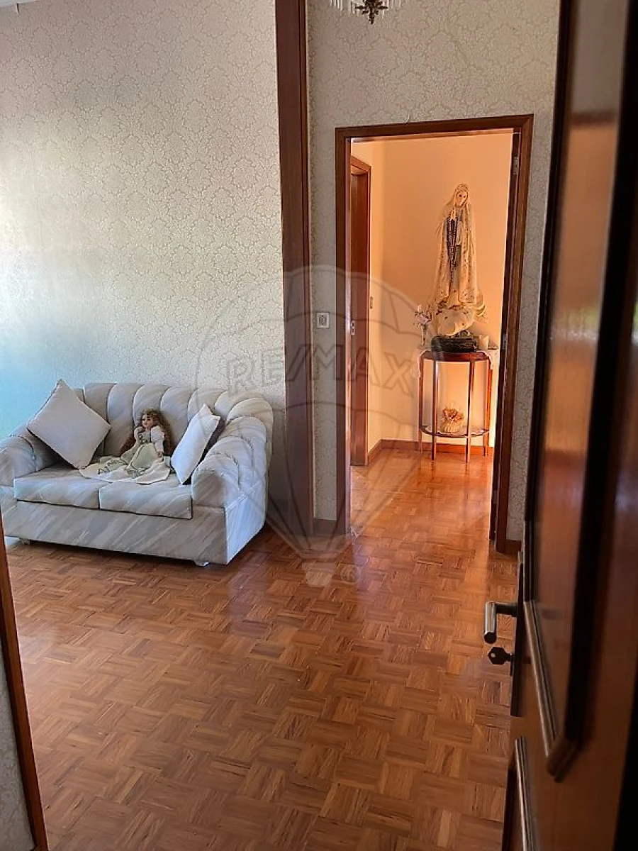 Moradia T5 para Venda em Fornelo e Vairão Foto 31