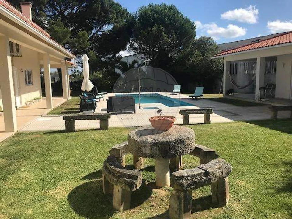 Moradia T4 para Venda em Samuel Foto 2