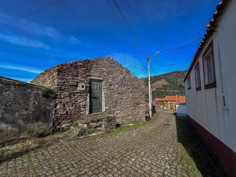 Moradia para Venda em Vale de Figueira Foto 1