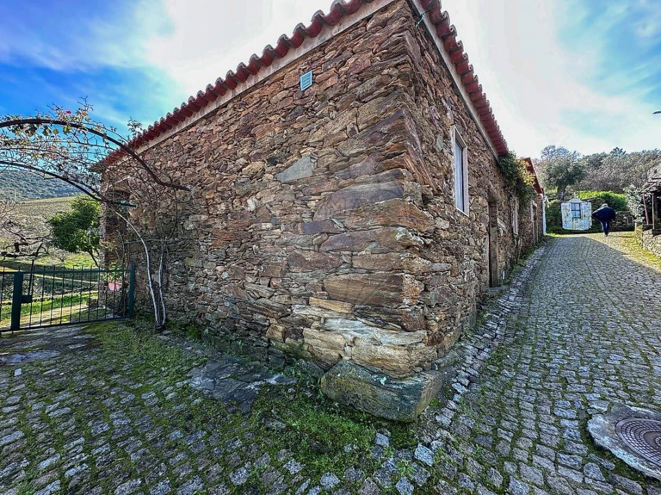 Moradia para Venda em Vale de Figueira Foto 9