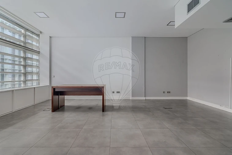 Escritório para Venda em Ramalde Foto 22