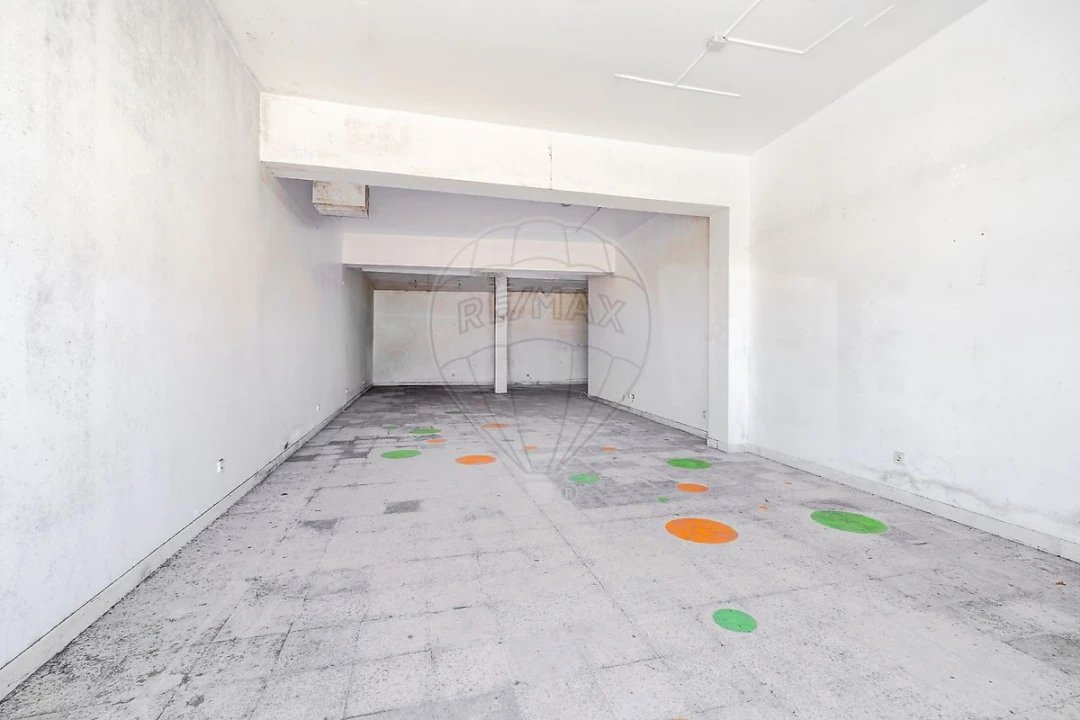 Loja para Venda em Cacém e São Marcos Foto 4