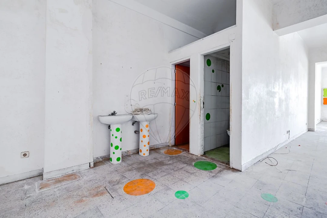 Loja para Venda em Cacém e São Marcos Foto 8