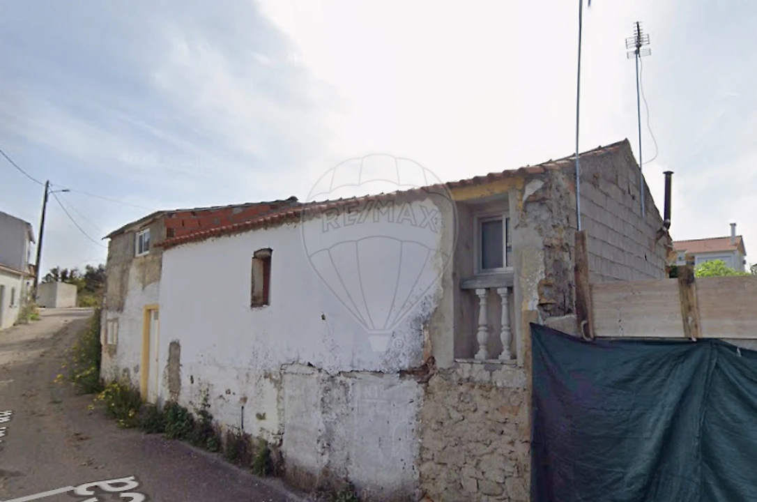 Moradia T2 para Venda em Vila de Rei Foto 1