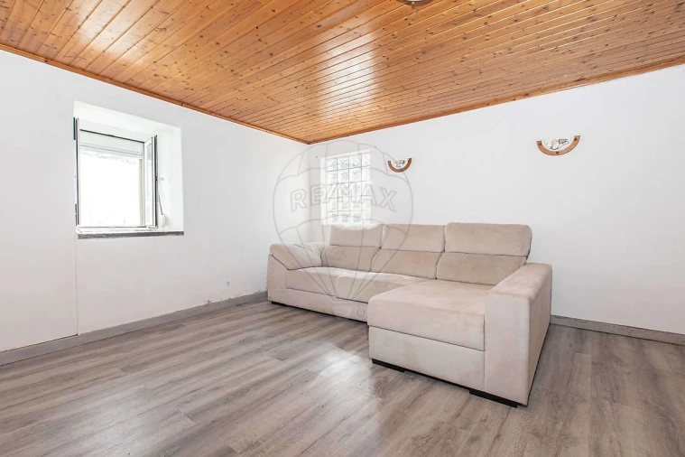 Moradia T3 para Venda em Lamas e Cercal Foto 1