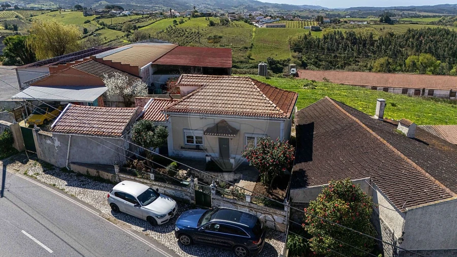 Moradia T3 para Venda em Lamas e Cercal Foto 9