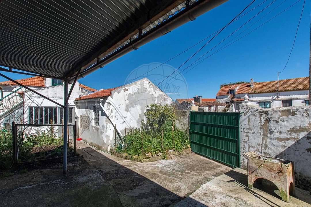 Moradia T3 para Venda em Lamas e Cercal Foto 3