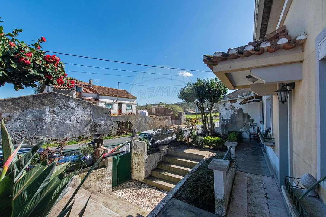 Moradia T3 para Venda em Lamas e Cercal Foto 11