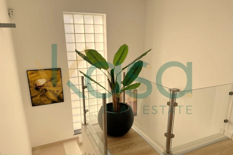 Moradia T4 para Venda em Santo Antonio da Charneca Foto 9