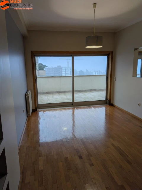 Apartamento T2 para Venda em São Vicente (Braga)