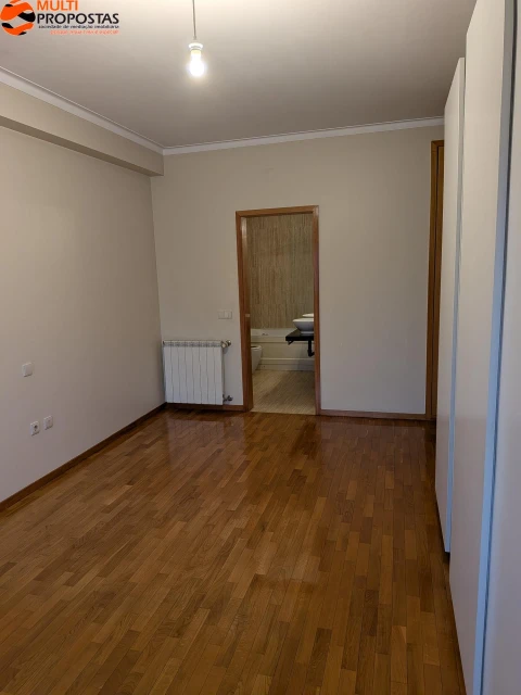 Apartamento T2 para Venda em São Vicente (Braga)