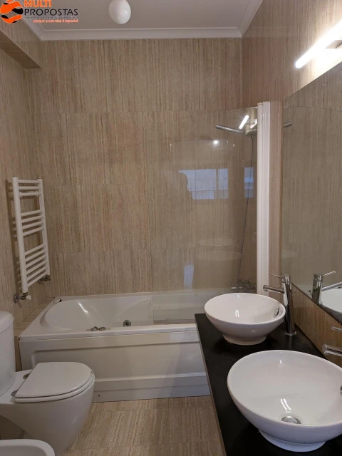 Apartamento T2 para Venda em São Vicente (Braga)