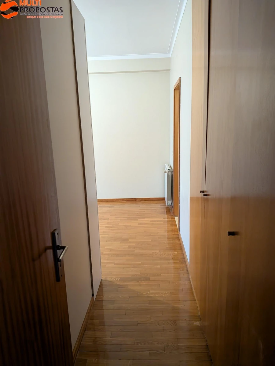 Apartamento T2 para Venda em São Vicente (Braga) Foto 29