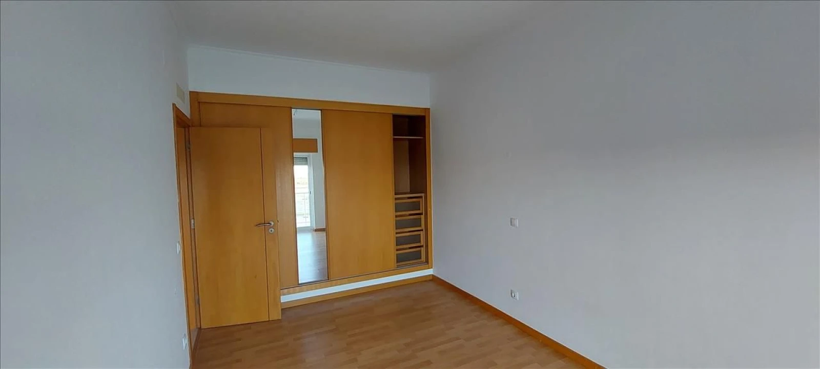 Apartamento T2 para Venda em Azambuja Foto 7