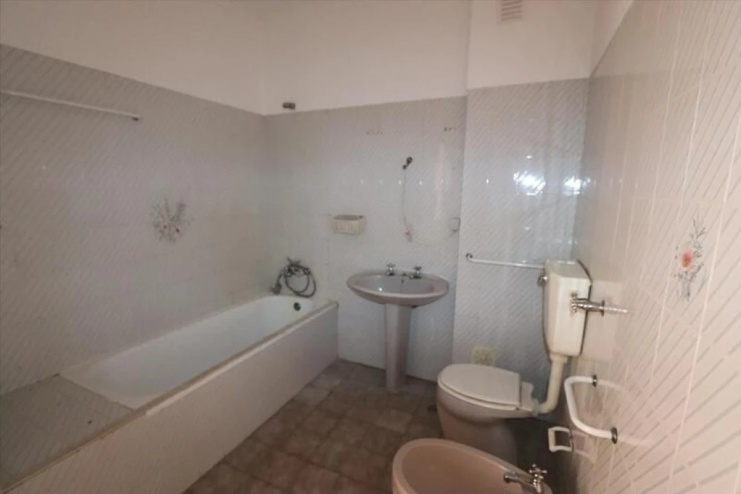 Apartamento T2 para Venda em Seixal, Arrentela e Aldeia de Paio Pires Foto 12