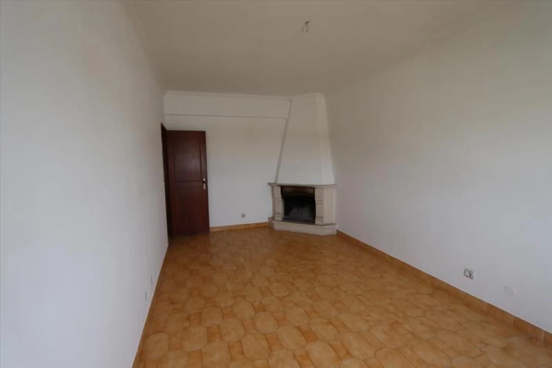 Apartamento T2 para Venda em Seixal, Arrentela e Aldeia de Paio Pires Foto 6