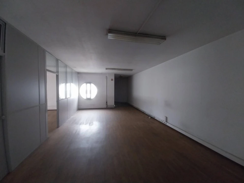 Escritório para Venda em Leiria, Pousos, Barreira e Cortes Foto 6