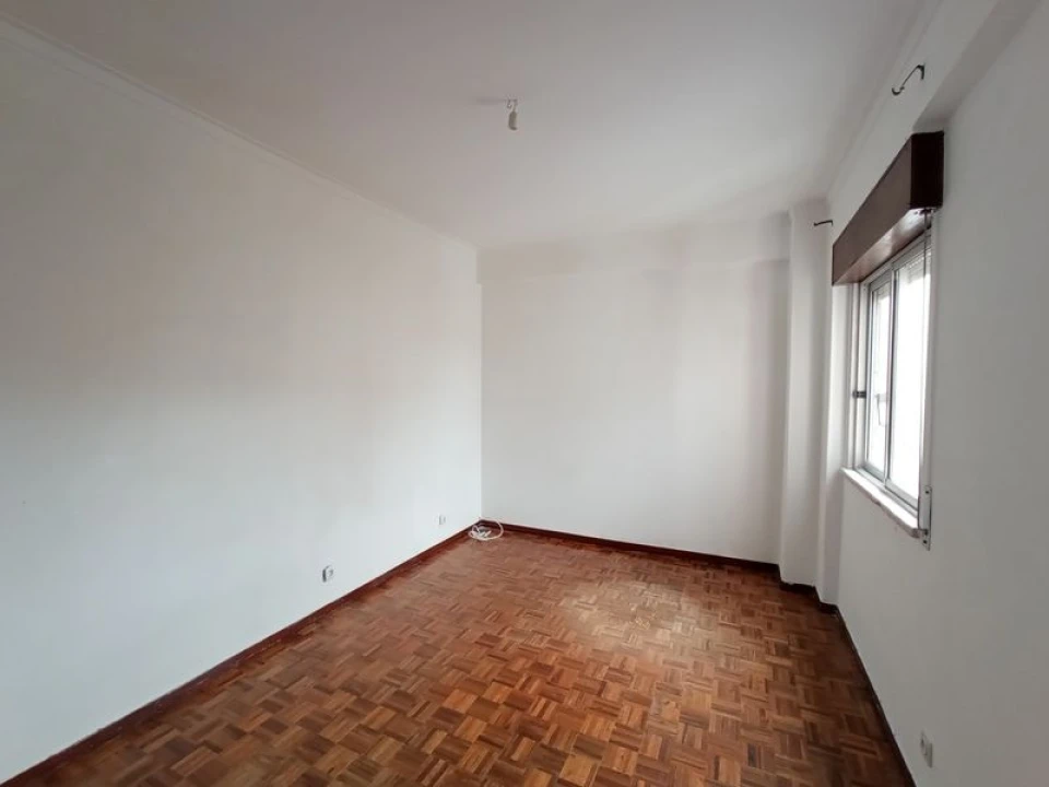 Apartamento T3 para Venda em Carregado e Cadafais Foto 13