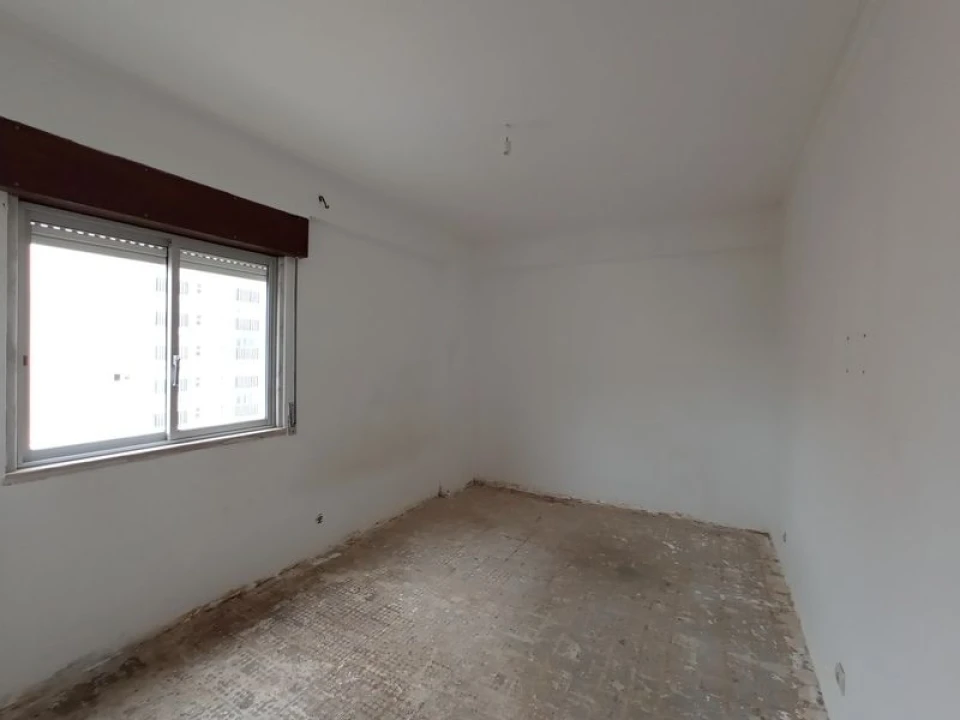 Apartamento T3 para Venda em Carregado e Cadafais Foto 15