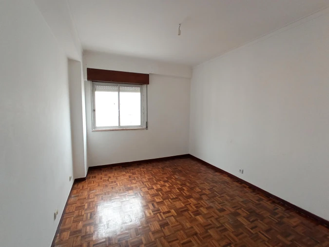 Apartamento T3 para Venda em Carregado e Cadafais Foto 12