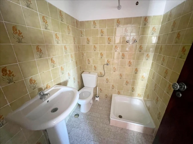 Apartamento T3 para Venda em Carregado e Cadafais Foto 16