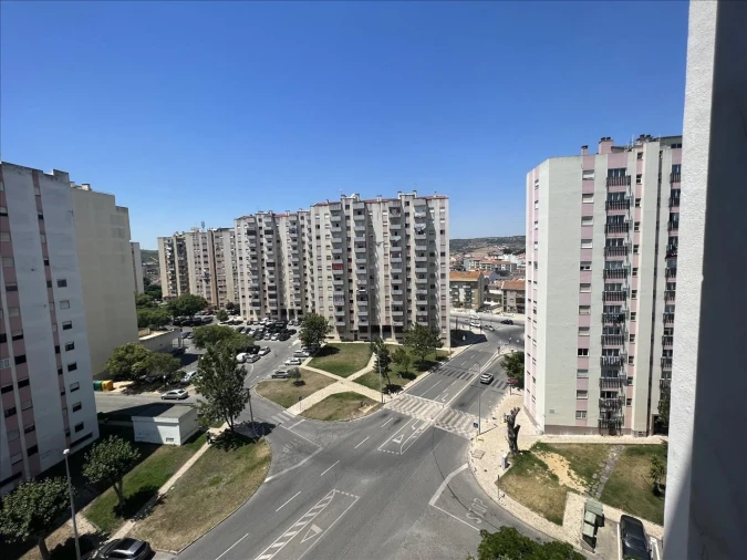 Apartamento T3 para Venda em Carregado e Cadafais Foto 19