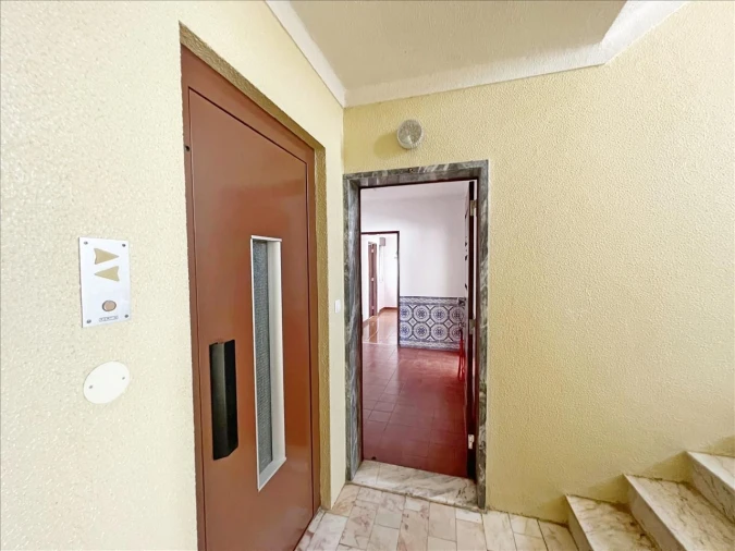 Apartamento T3 para Venda em Carregado e Cadafais Foto 2