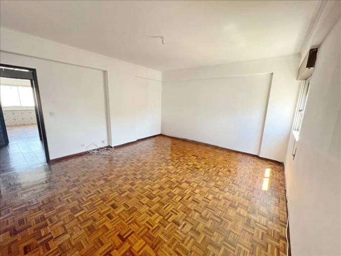 Apartamento T3 para Venda em Carregado e Cadafais Foto 4