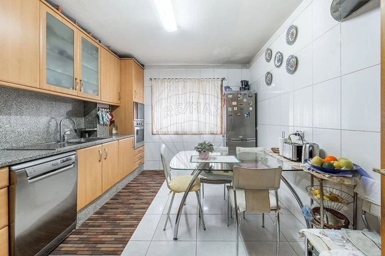 Apartamento T3 para Venda em Fermentões Foto 22