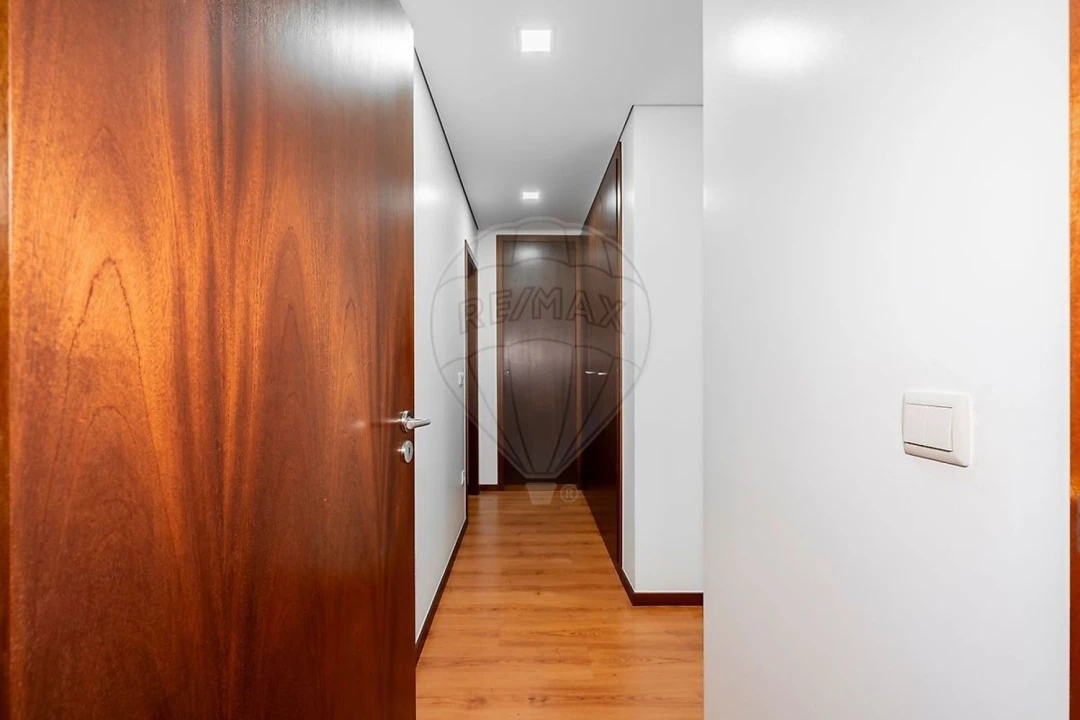 Apartamento T3 para Venda em Alvelos Foto 9