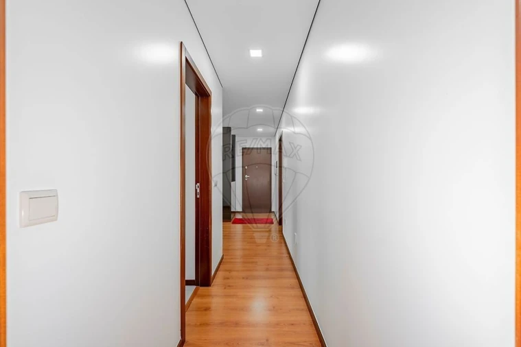 Apartamento T3 para Venda em Alvelos Foto 12