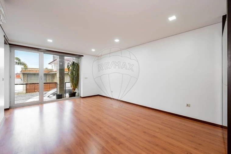 Apartamento T3 para Venda em Alvelos Foto 29