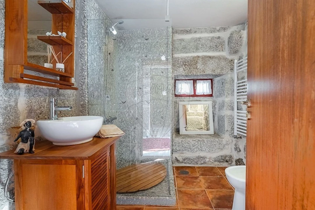 Moradia T4 para Venda em Ribeiros Foto 32