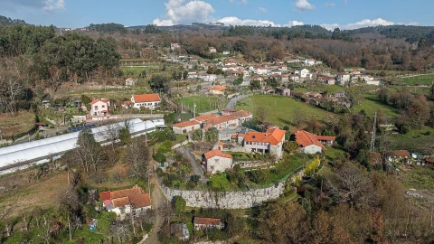 Moradia T4 para Venda em Ribeiros