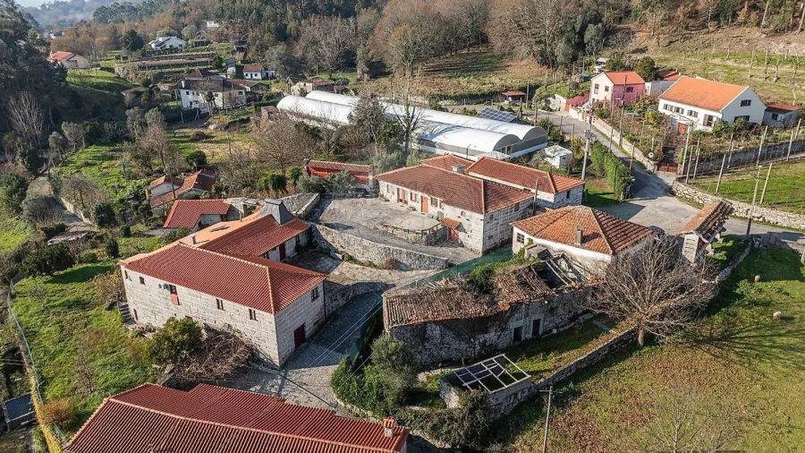 Moradia T4 para Venda em Ribeiros Foto 2