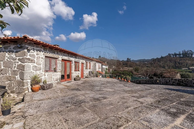 Moradia T4 para Venda em Ribeiros Foto 20