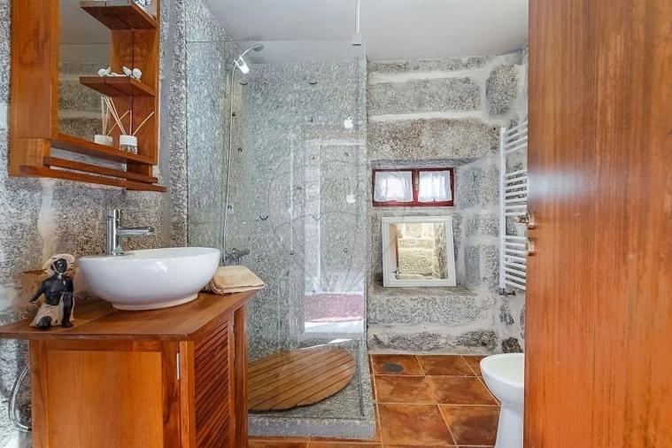 Moradia T4 para Venda em Ribeiros Foto 32