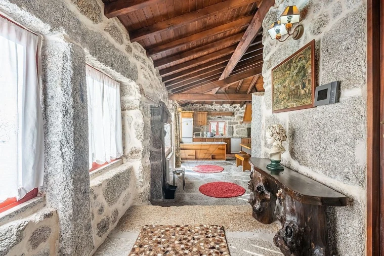 Moradia T4 para Venda em Ribeiros Foto 33