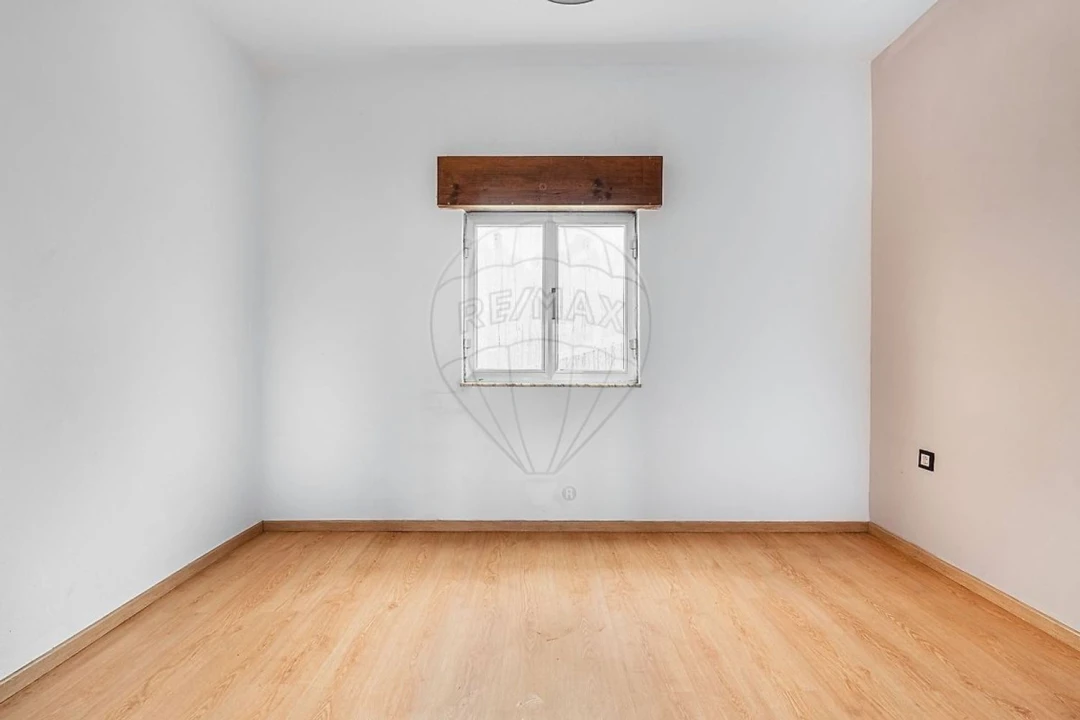 Moradia T6 para Venda em Travassos Foto 23