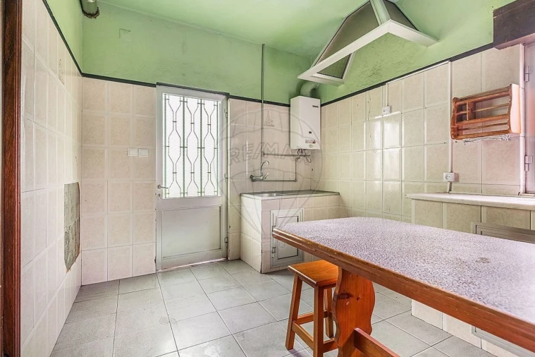 Moradia T6 para Venda em Travassos Foto 10