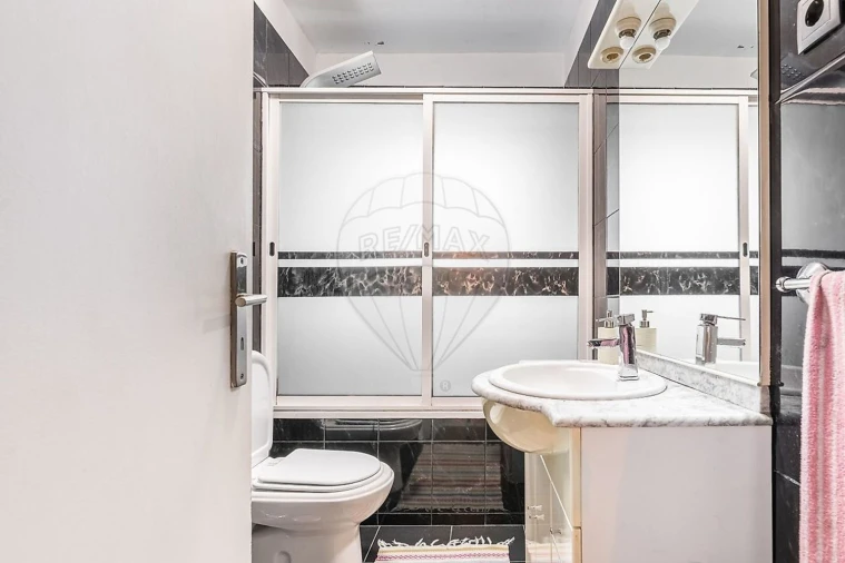 Apartamento T2 para Venda em Lago Foto 14